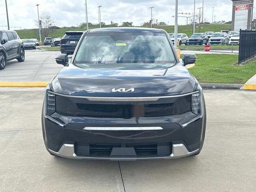 2026 Kia EV9 Light Long Range