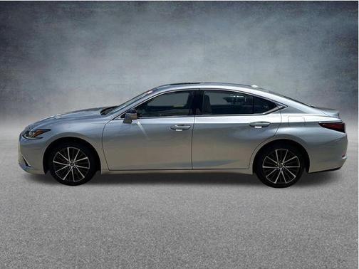 Iridium 2022 Lexus ES 350 Base