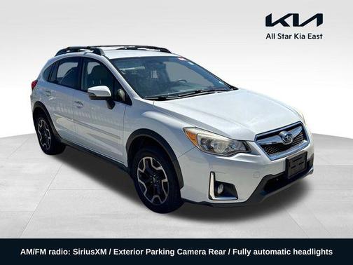 Crystal White Pearl 2017 Subaru Crosstrek 2.0i Limited