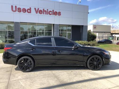 2022 Nissan Altima SR Intelligent AWD