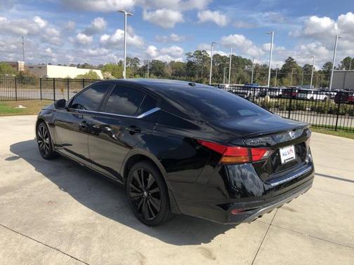 2022 Nissan Altima SR Intelligent AWD