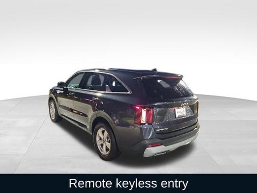 2025 Kia Sorento LX