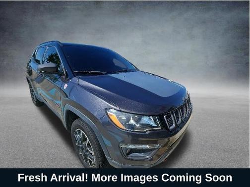 Granite Crystal Metallic Clearcoat 2019 Jeep Compass Trailhawk