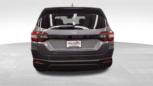 2023 Honda Pilot 2WD LX