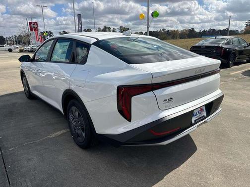 Snow White Pearl 2026 Kia K4 LX