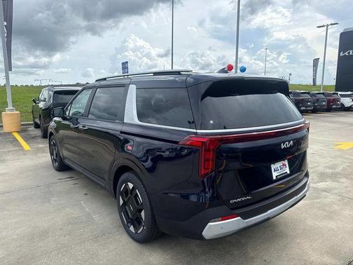 Chrome 2026 Kia Carnival EX