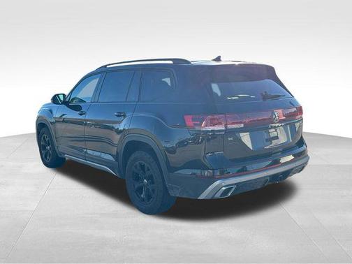 2024 Volkswagen Atlas 2.0T SE w/Technology 4MOTION
