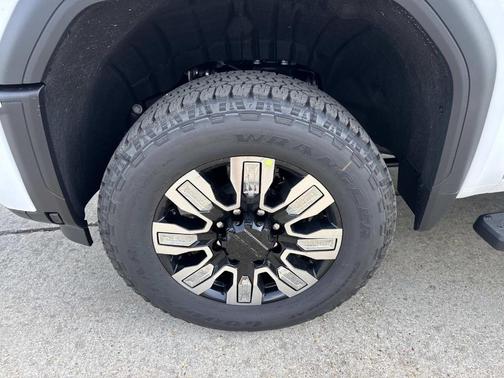 2026 GMC Sierra 2500 Denali