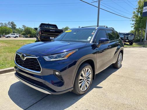 2023 Toyota Highlander Platinum