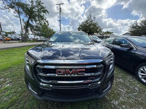 2024 GMC Terrain AT4