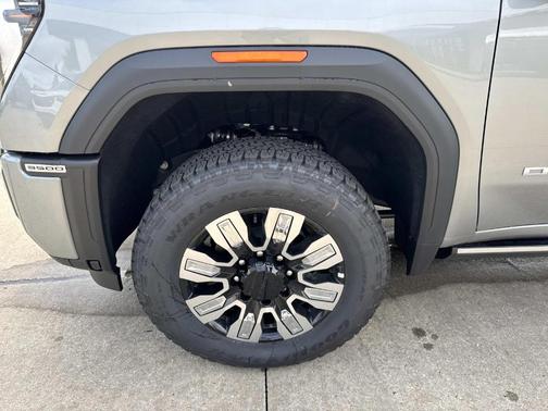 2025 GMC Sierra 3500 Denali