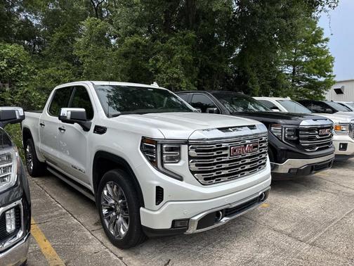 White Frost Tri-Coat 2024 GMC Sierra 1500 Denali