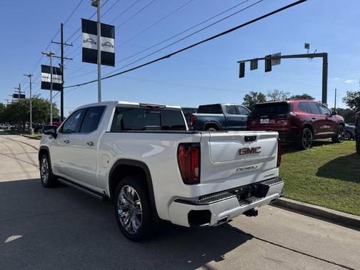 White Frost Tri-Coat 2024 GMC Sierra 1500 Denali