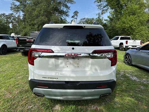 2020 GMC Acadia SLT