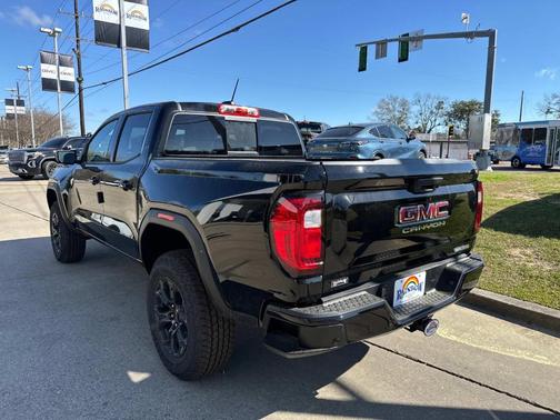 2025 GMC Canyon Elevation