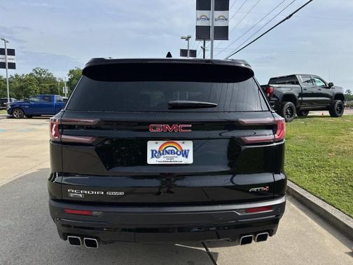 2025 GMC Acadia AT4