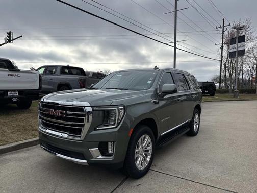 2023 GMC Yukon SLT
