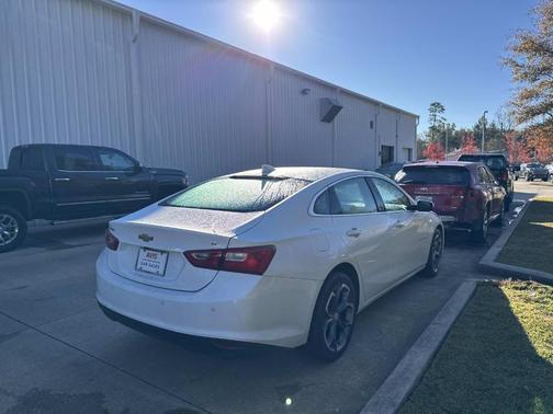 2024 Chevrolet Malibu LT