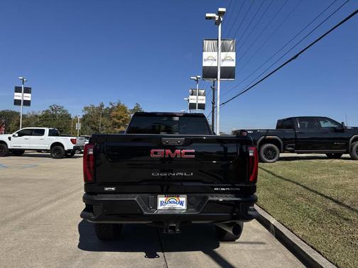 2026 GMC Sierra 2500 Denali