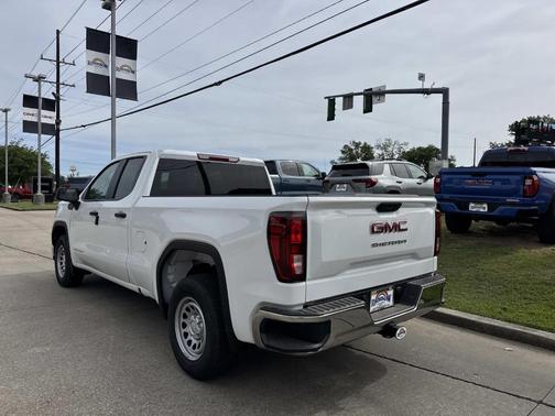 Summit White 2026 GMC Sierra 1500 Pro