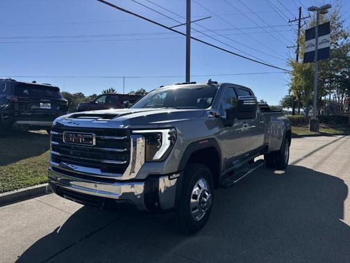 2026 GMC Sierra 3500 SLT
