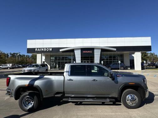 2026 GMC Sierra 3500 SLT
