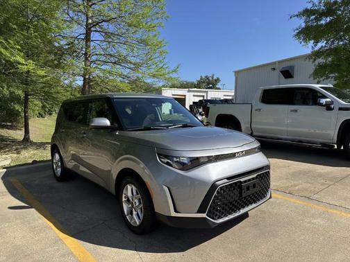 Steel Gray 2025 Kia Soul LX