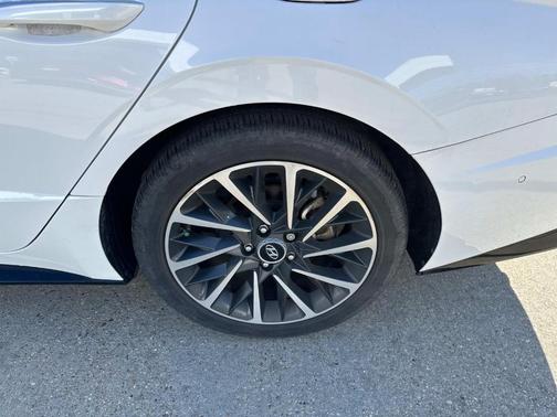 2023 Hyundai SONATA Limited