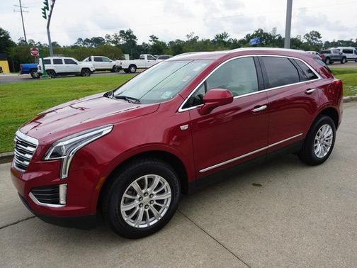 Photo 3 of 19 of 2019 Cadillac XT5 Base