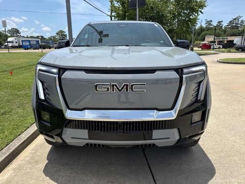 2025 GMC Sierra EV Denali