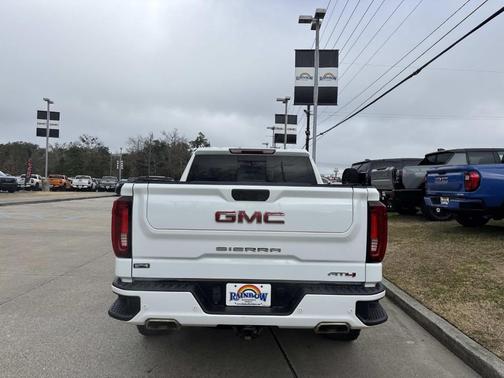 2022 GMC Sierra 1500 Limited AT4