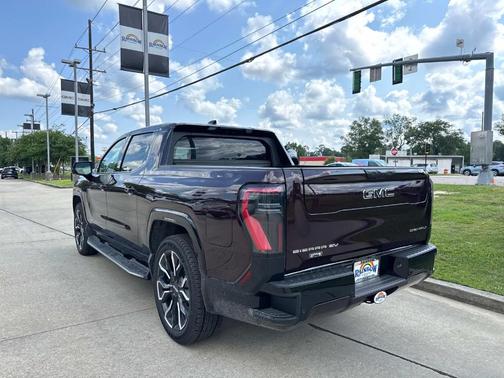 2025 GMC Sierra EV Denali