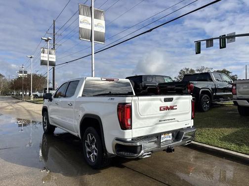 2023 GMC Sierra 1500 SLT