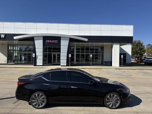 2023 Nissan Altima 2.5 SL