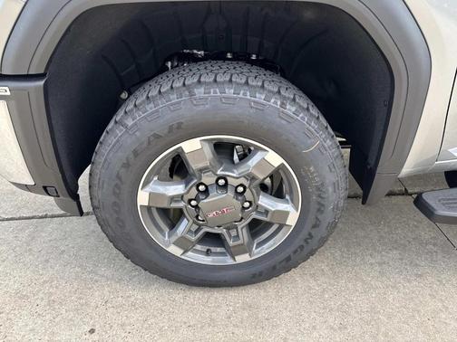 2026 GMC Sierra 2500 SLT