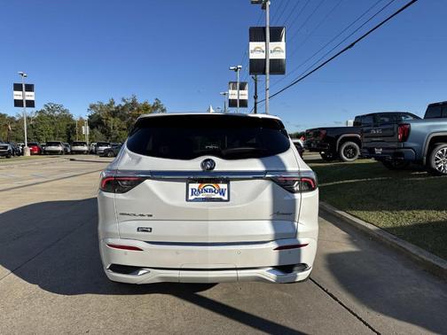 2023 Buick Enclave Avenir