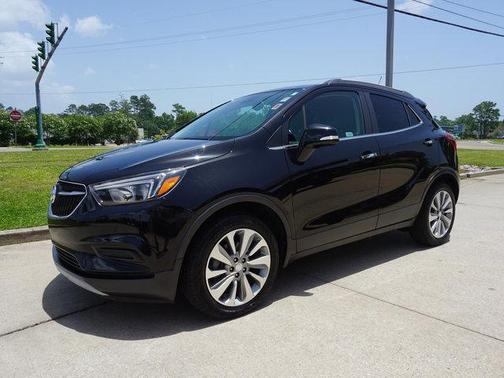 Photo 3 of 17 of 2019 Buick Encore Preferred