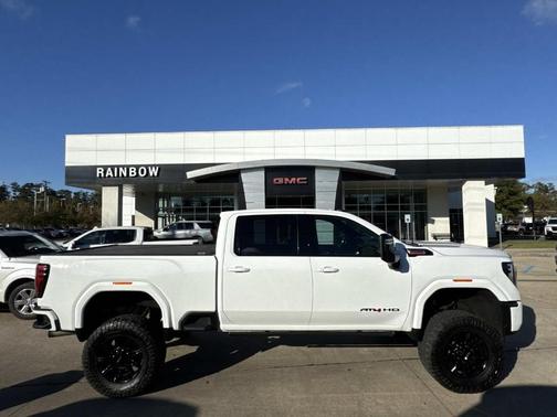 2024 GMC Sierra 2500 AT4