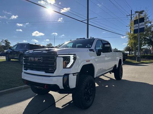 2024 GMC Sierra 2500 AT4
