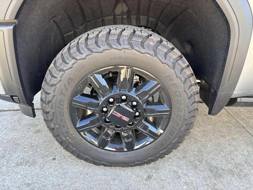 2026 GMC Sierra 2500 AT4