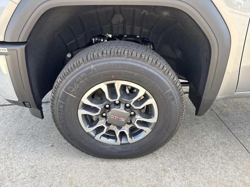 2026 GMC Sierra 2500 SLT