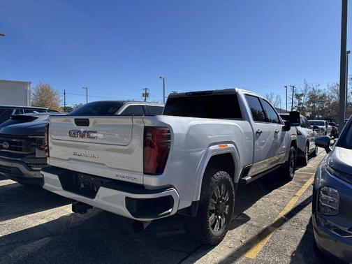 2024 GMC Sierra 2500 Denali