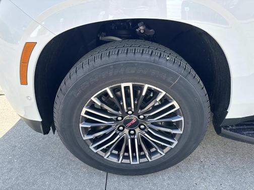 Summit White 2026 GMC Yukon Elevation