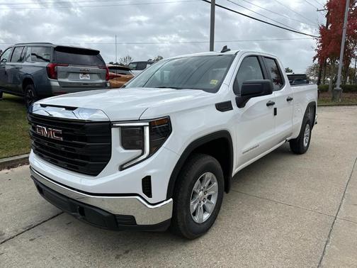 2025 GMC Sierra 1500 Pro