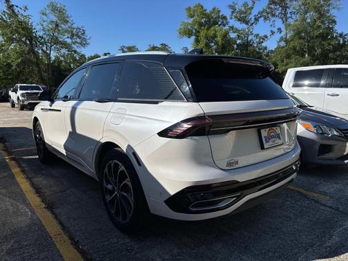 2024 Lincoln Nautilus Reserve