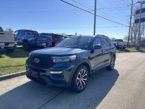 2022 Ford Explorer ST-Line