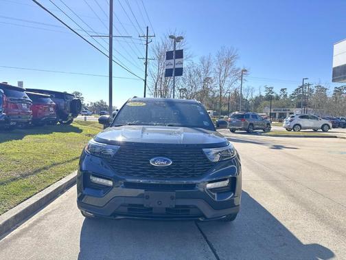 2022 Ford Explorer ST-Line