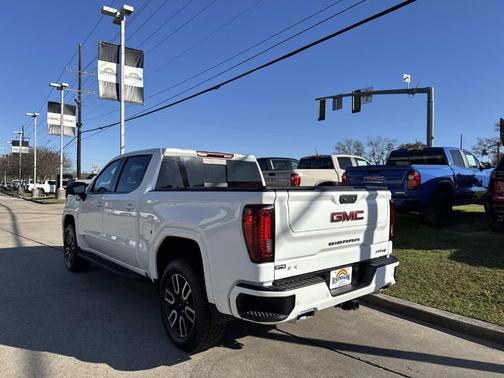 2024 GMC Sierra 1500 AT4