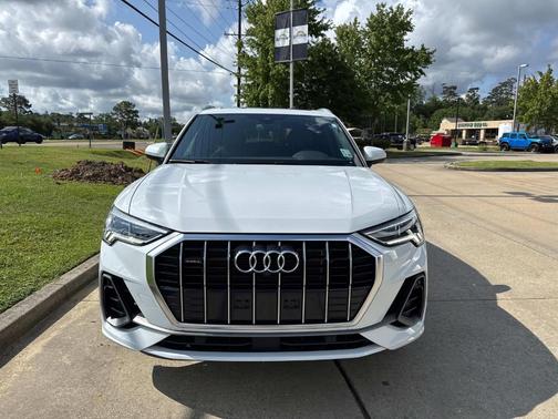 2023 Audi Q3 45 S line Premium