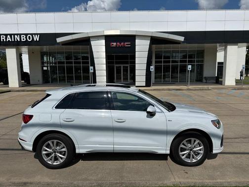 2023 Audi Q3 45 S line Premium